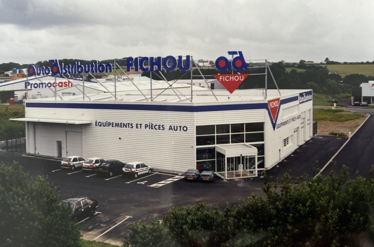 Histoire et ADN - 2000 - Création de l’agence de Saint-martin des champs